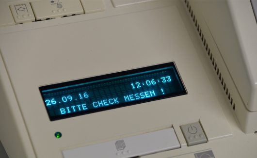 Danke unseres eigenen Labors können wir Blutproben schnell untersuchen und sparen damit besonders im Akutfall wertvolle Zeit